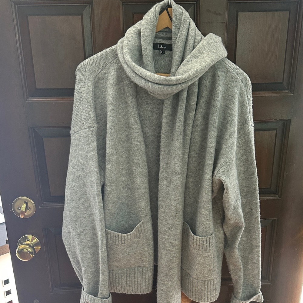 Lulus Gray Open-Front Cardigan with Attached Scarf